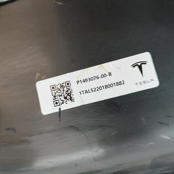 Tesla Model Y (2019 - 2024) 149307600B Боковая обшивка багажника — фото 7