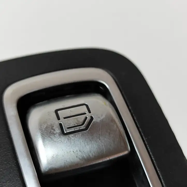 Mercedes-Benz C W205 (2014 - 2021) A2059051513 Блок кнопок стеклоподъемников — фото 8