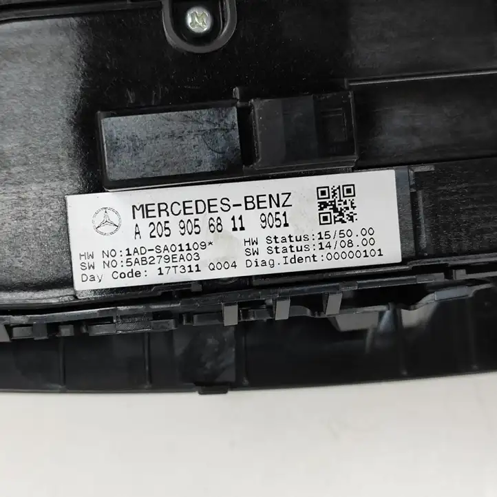 Mercedes-Benz C W205 (2014 - 2021) A2059056811 Блок кнопок стеклоподъемников — фото 7
