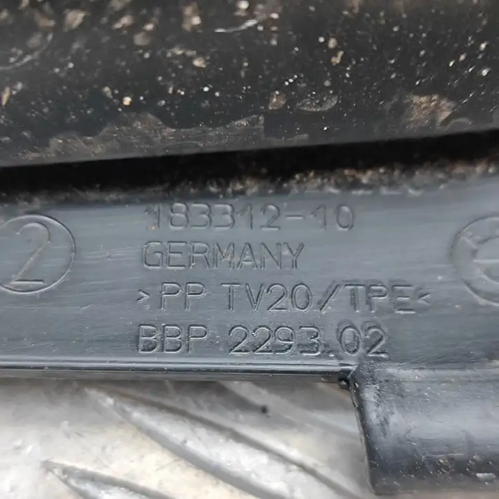 BMW 1 F40 (2019 - ) 1833121 Накладка крыла — фото 6