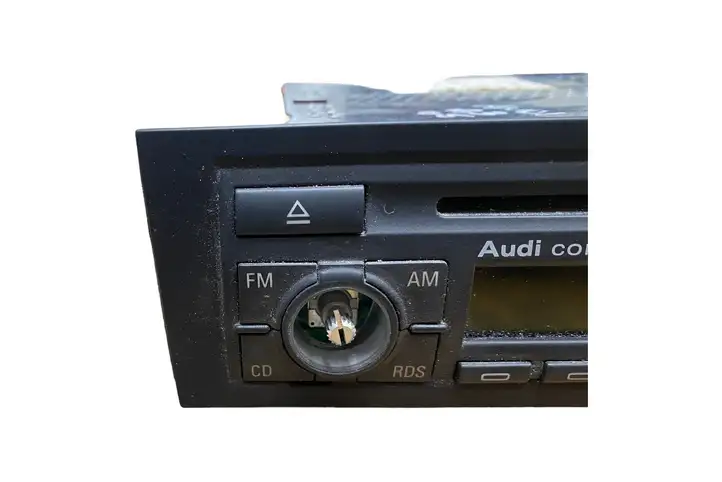 Audi A3/S3 8P (2004 - 2008) 8P0035186C Магнитола / мультимедийная система — фото 4