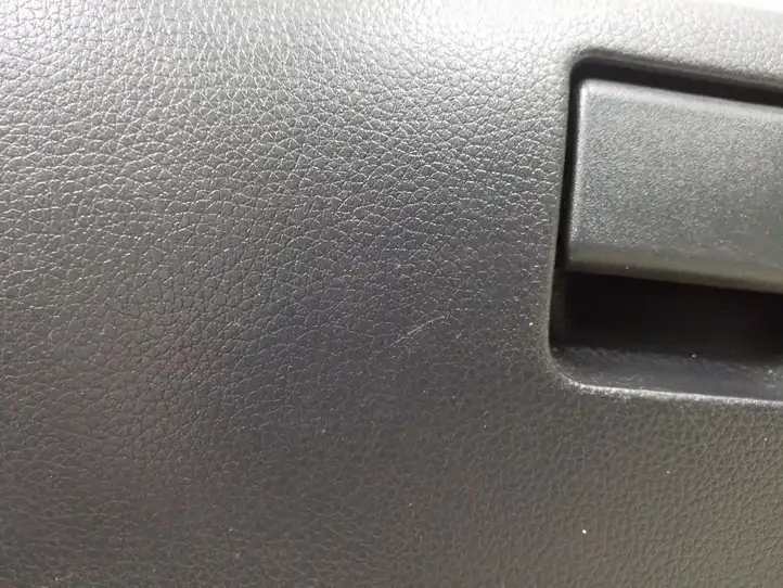 Nissan NP300 (2008 - 2015) 681024KJ6A Вещевой ящик — фото 4