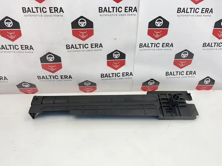 BMW 3 F30 F35 F31 (2012 - 2018) 7600537 Боковая панель радиатора — фото 1