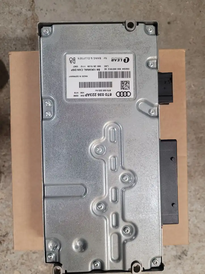 Audi A5 8T 8F (2007 - 2011) 8T0035223AP Усилитель звука — фото 3