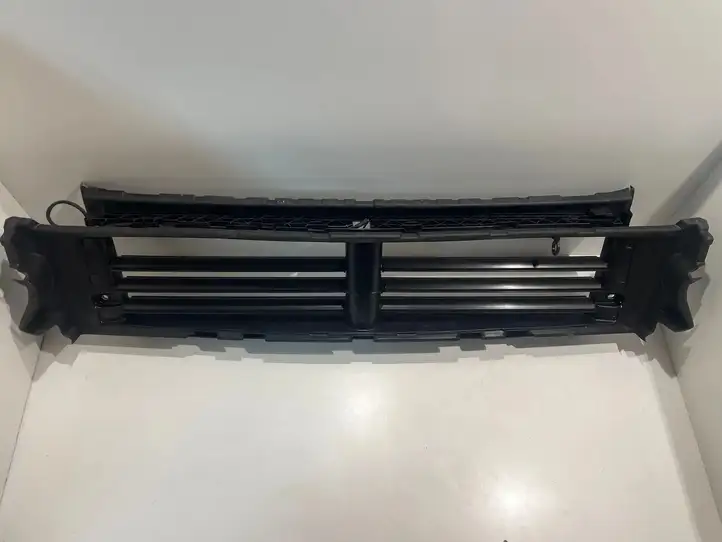 Audi A4 S4 B9 (2015 - 2019) 95B965501AA Дефлектор воздуха — фото 3