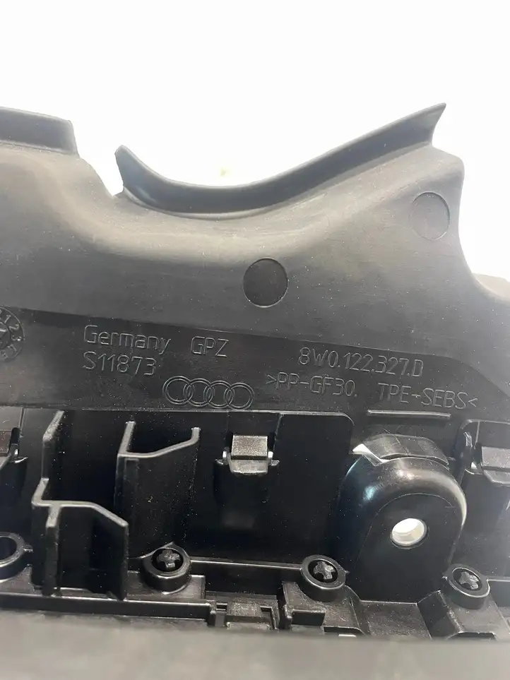 Audi A4 S4 B9 (2015 - 2019) 95B965501AA Дефлектор воздуха — фото 5