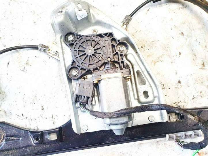 Mercedes-Benz C W203 (2000 - 2007)  119650105 электродвигатель переднего стеклоподъемника