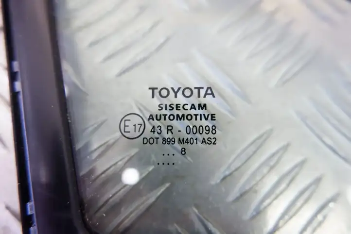 Toyota C-HR I (2016 - 2022) 68215F4011 Форточка двери — фото 3