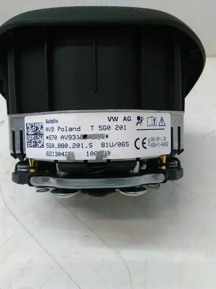 Volkswagen Golf VII (2013 - 2019) 5G0880201S Подушка безопасности руля — фото 3