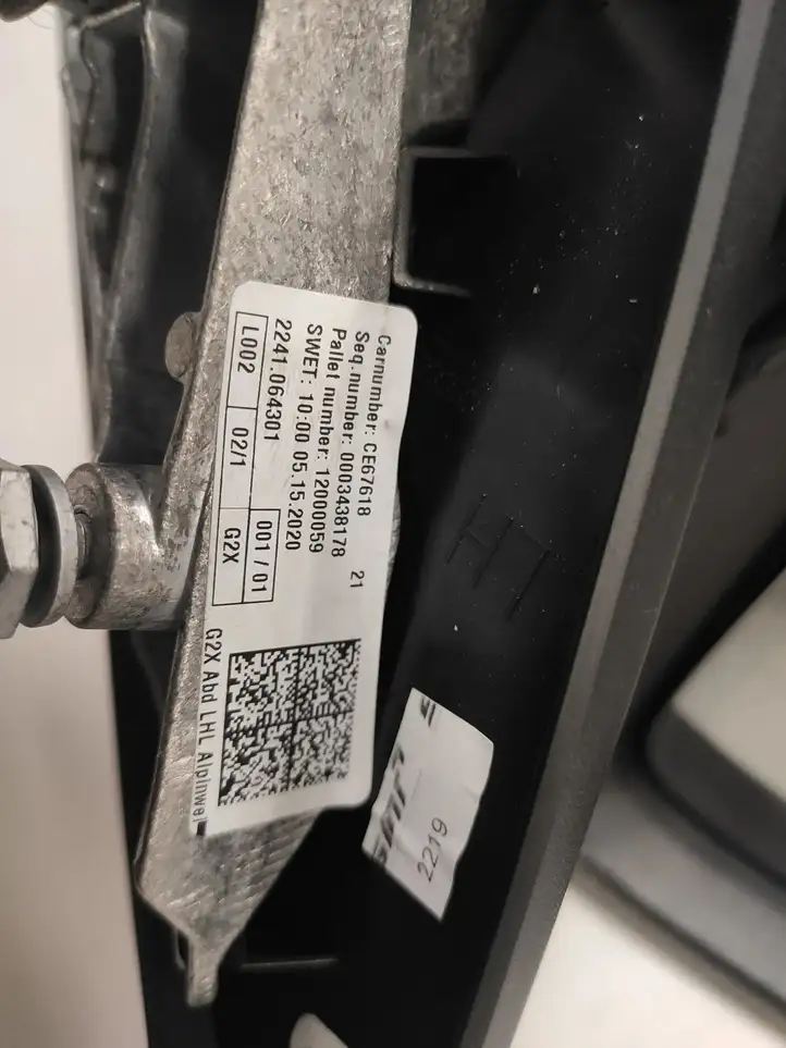 BMW 4 G22 G23 G24 G26 (2020 - ) 51165A08363 Боковое зеркало с электроприводом — фото 8