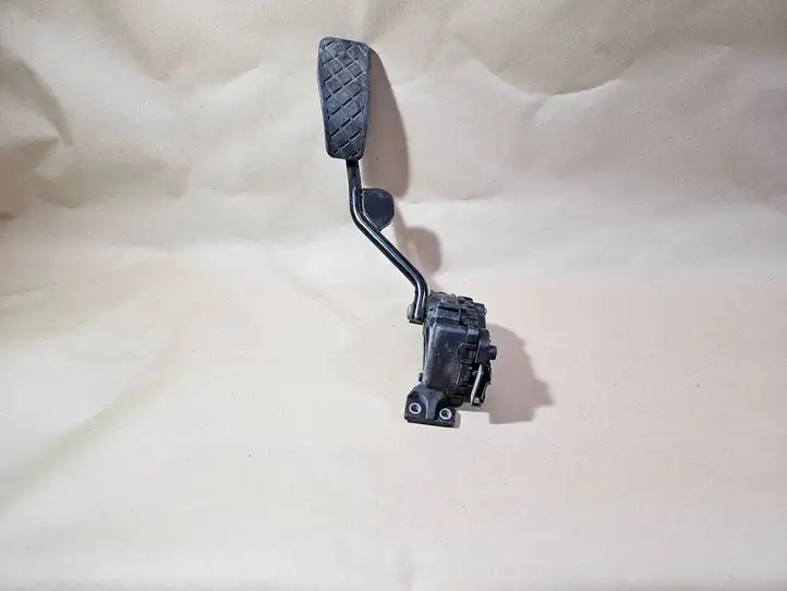 Audi A4 S4 B7 8E 8H (2004 - 2009) 8E2721523E Педаль акселератора — фото 5