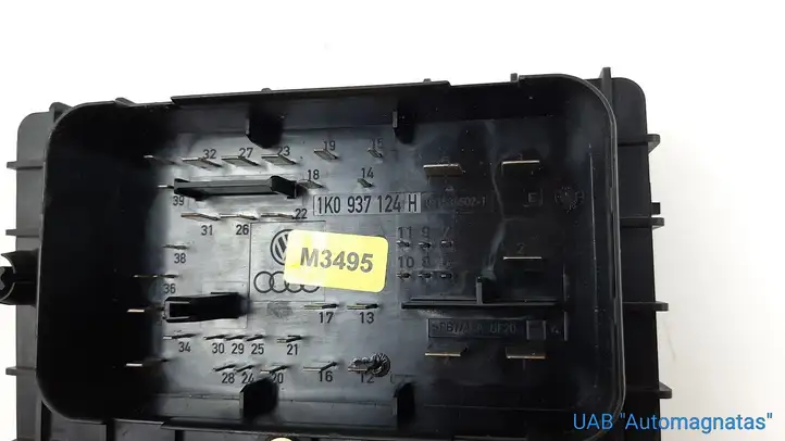 Audi A3/S3 8L (2000 - 2003) 1K0937124H Блок предохранителей — фото 2
