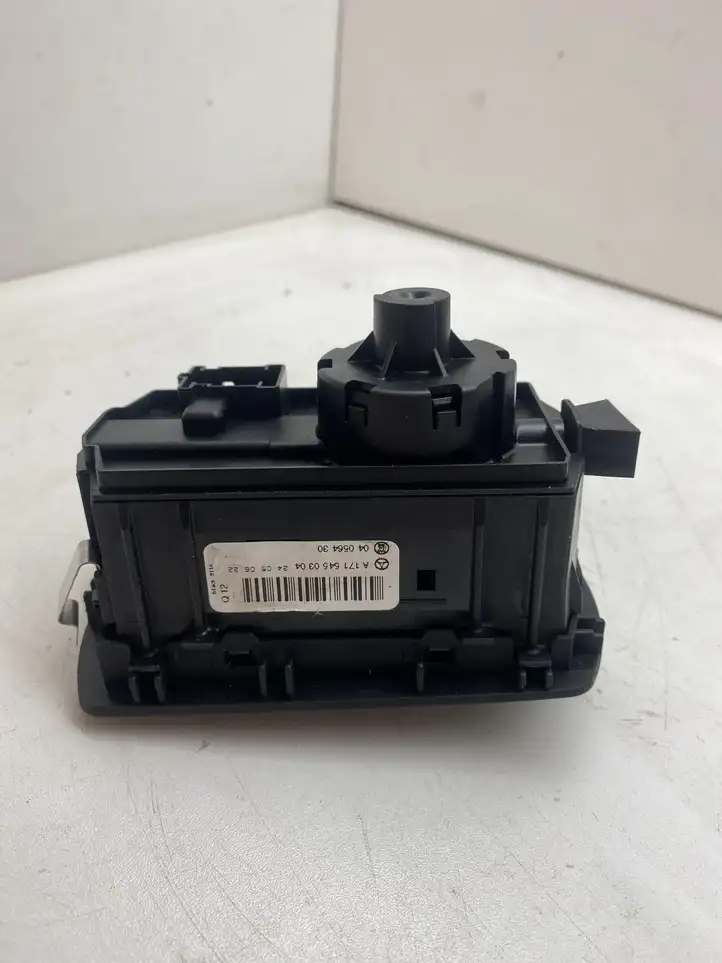 Mercedes-Benz SLK R171 (2005 - 2011) A1715450304 Включатель фонарей — фото 4