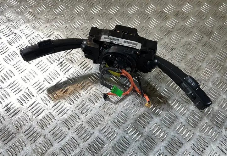 Volvo V50 (2004 - 2008) P30710341 Датчик угла поворота руля — фото 1