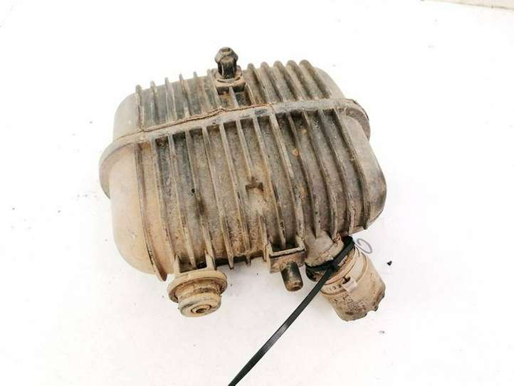 Audi A6 (2004 - 2008)  8E0129955 Воздушный резервуар вакуума