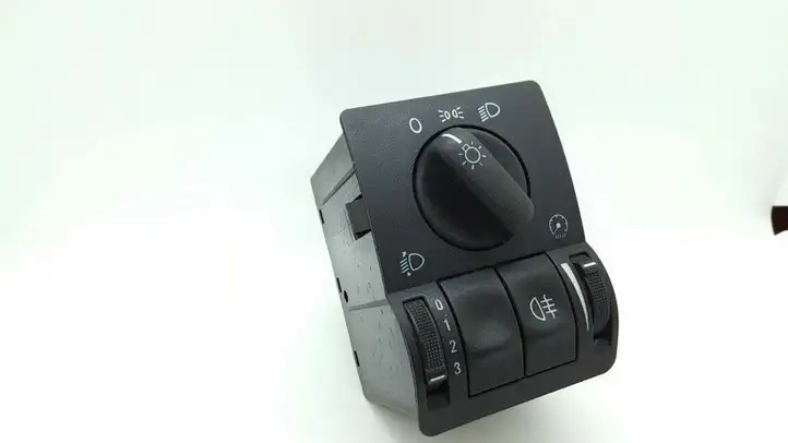 Opel Astra G (1998 - 2004) 90561381 Включатель фонарей — фото 2