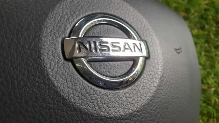 Nissan Note (E11) (2006 - 2014) 305566410 Подушка безопасности руля — фото 4