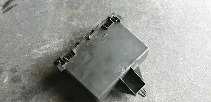 Volkswagen Golf IV (1998 - 2005) 1J0857058B Выдвижной ящик — фото 4