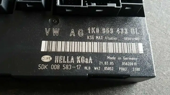 Volkswagen Touran I (2003 - 2010) 1K0959433BL Модуль комфорта — фото 2
