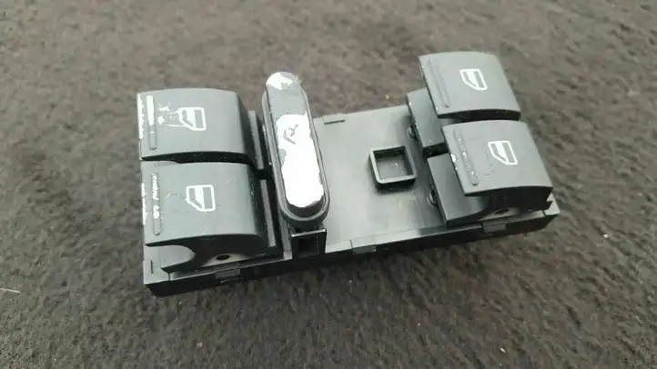 Volkswagen Touran I (2003 - 2010) 1K4959857 Блок кнопок стеклоподъемников — фото 1