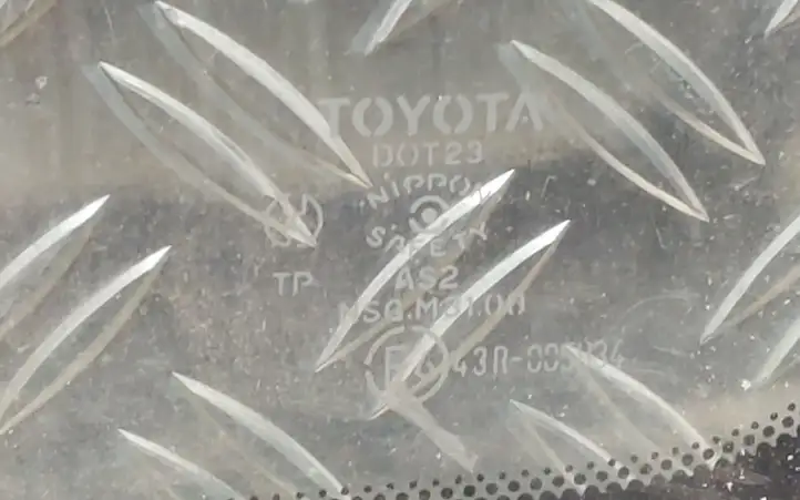 Toyota Avensis Verso (2001 - 2004) 43R005834 Заднее боковое стекло — фото 2