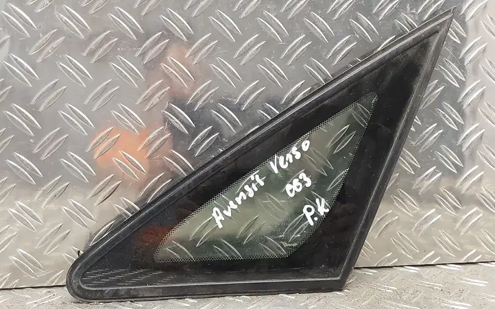 Toyota Avensis Verso (2001 - 2004) 43R00033 Форточка двери — фото 1