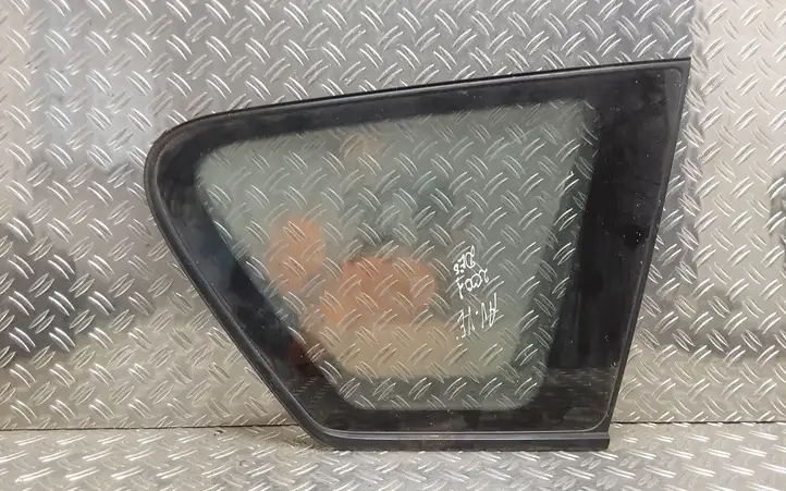 Toyota Avensis Verso (2001 - 2004) 43R005834 Заднее боковое стекло — фото 1