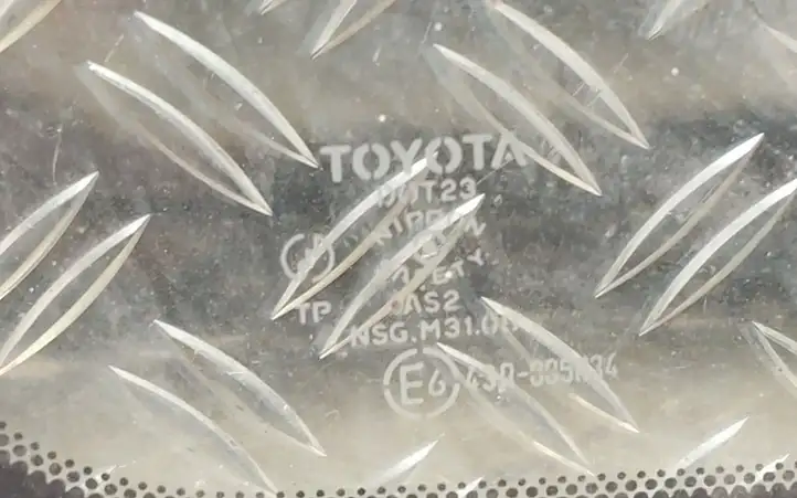 Toyota Avensis Verso (2001 - 2004) 43R005834 Заднее боковое стекло — фото 2