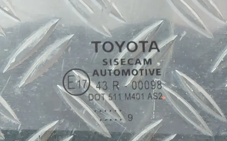 Toyota C-HR I (2016 - 2022) 43R00098 Стекло передней двери — фото 2