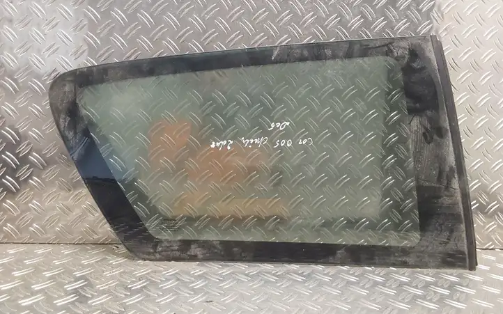 Toyota Corolla E120 E130 (2004 - 2007) 43R001583 Заднее боковое стекло — фото 1