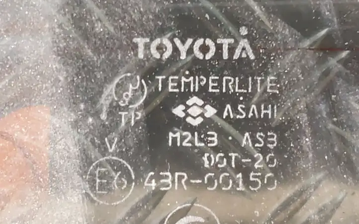 Toyota Previa (XR30, XR40) II (2000 - 2006) 43R00150 Заднее боковое стекло — фото 2