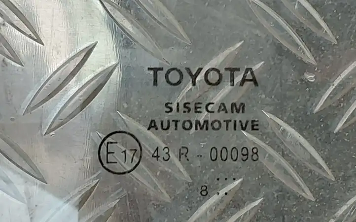Toyota Corolla E140 E150 (2007 - 2013) 43R00098 Стекло передней двери — фото 2