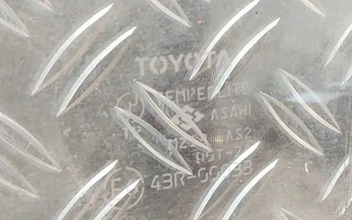 Toyota Avensis Verso (2001 - 2004) 43R00033 Стекло задней двери — фото 2