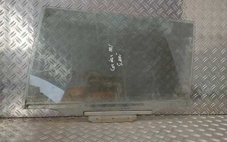 Toyota Corolla E120 E130 (2000 - 2004) 43R00097 Стекло задней двери — фото 1