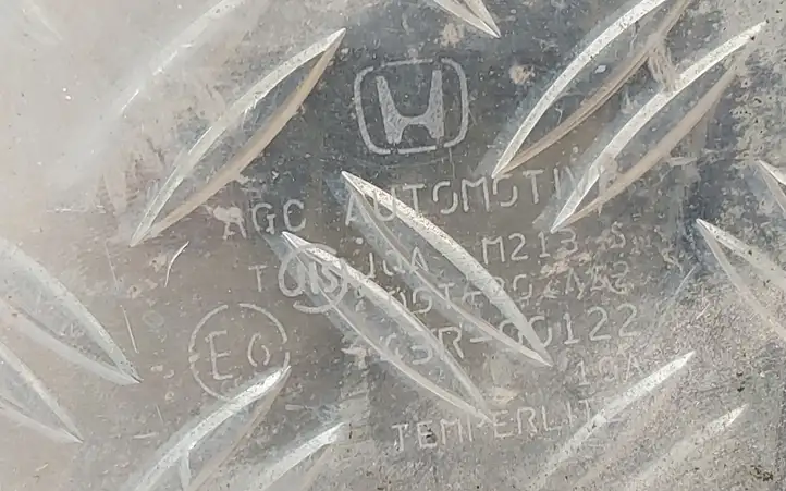 Honda Insight (2009 - 2011) 43R00122 Стекло задней двери — фото 2