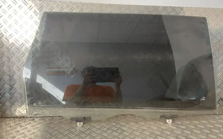 Toyota Avensis Verso (2001 - 2004) 43R00033 Стекло задней двери — фото 1