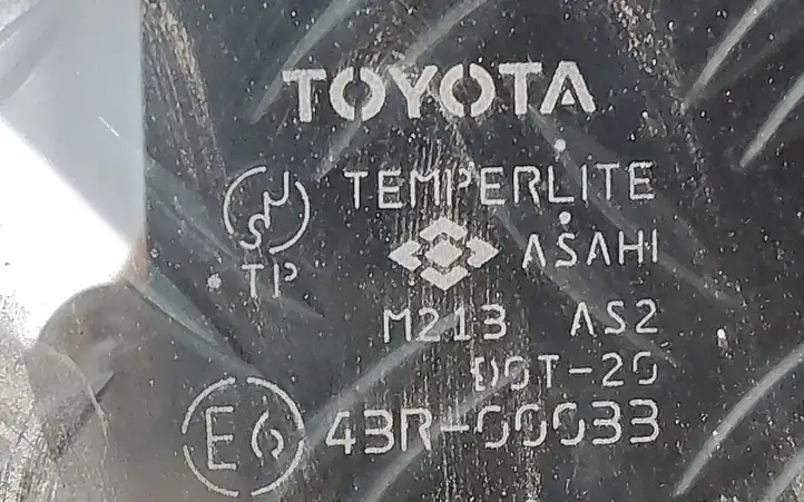 Toyota Avensis Verso (2001 - 2004) 43R00033 Стекло задней двери — фото 2