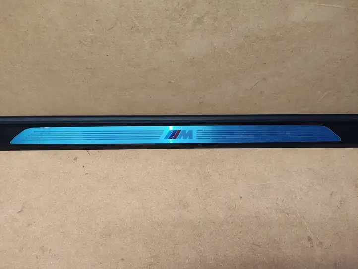 BMW M2 F87 (2018 - ) 7149477 Внутренняя обшивка порога (комплект) — фото 7