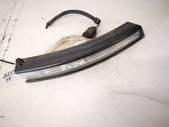 Volkswagen PASSAT B6 (2005 - 2010)  3c0953042l Указатель поворота передний