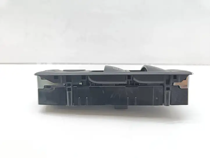 Mercedes-Benz E W212 (2009 - 2016) A2128208310 Блок кнопок стеклоподъемников — фото 2