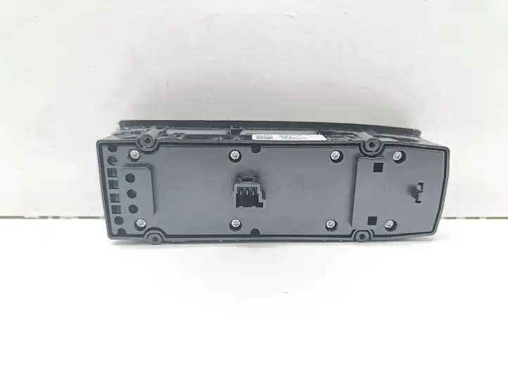 Mercedes-Benz E W212 (2009 - 2016) A2128208310 Блок кнопок стеклоподъемников — фото 7