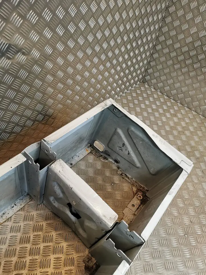 Mercedes-Benz Sprinter W906 (2006 - 2018) Нижняя часть сиденья переднего пассажира — фото 6