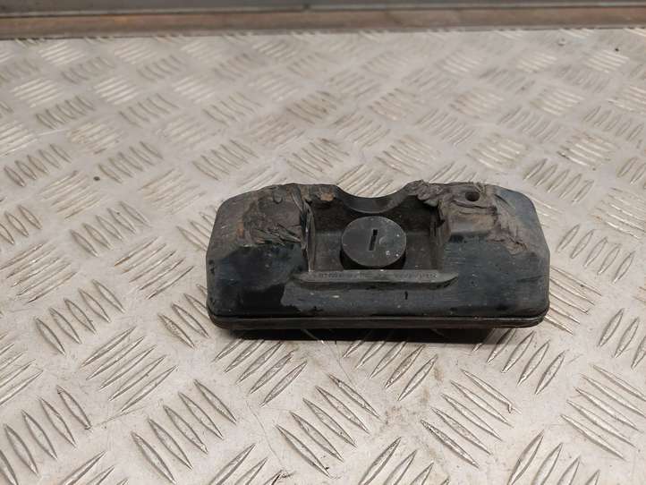 Mercedes-Benz E C207 W207 (2009 - 2017)  A0009986750 Подушка поддомкратника