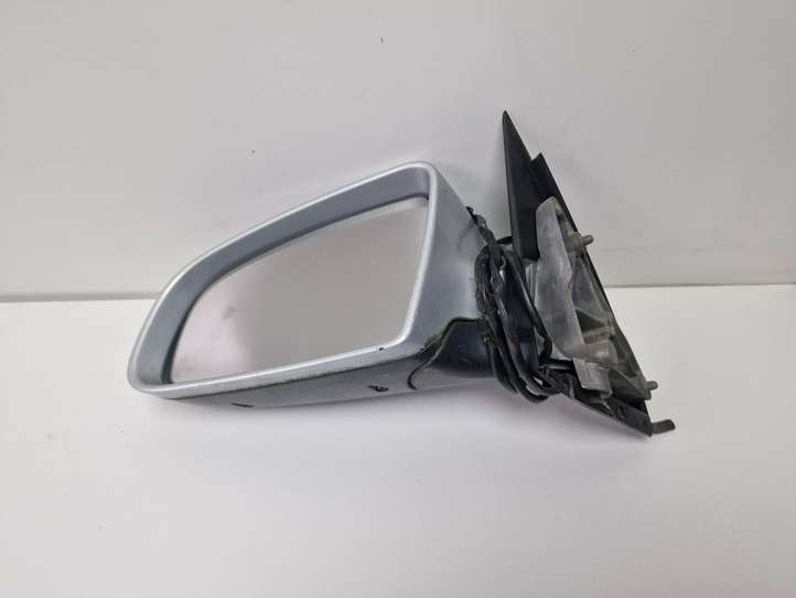 Audi A4 (2000 - 2006)  8E2858531F Зеркало боковое с электрическим приводом