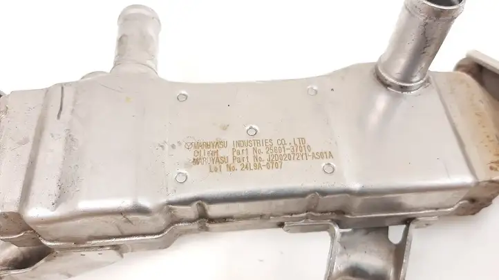 Toyota Prius (XW30) (2009 - 2015) 2560137010 Охладитель клапана EGR — фото 3
