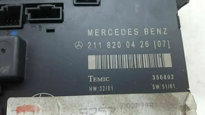 Mercedes-Benz E W211 (2002 - 2009) 2118200426 Блок управления дверью — фото 4
