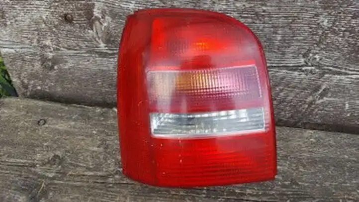 Audi A4 S4 B5 8D (1999 - 2001) 8D9 945 095D Задний фонарь в кузове — фото 1