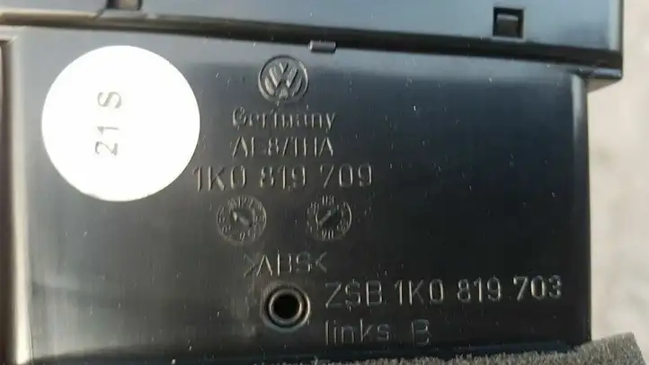 Volkswagen Golf V (2003 - 2009) 1k0819709 Боковой воздушный дефлектор — фото 4