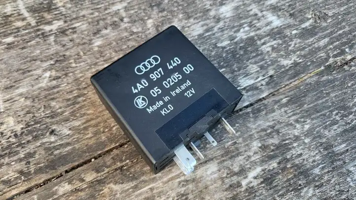 Audi A6 S6 C5 4B (2001 - 2004) 4A0907440 Другое реле — фото 1