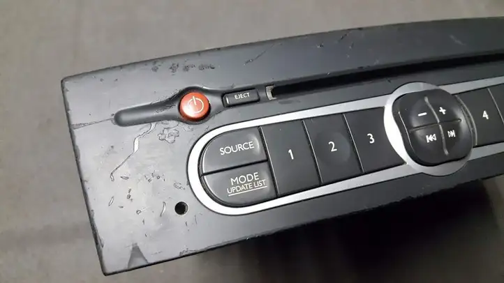 Renault Laguna II (2001 - 2005) 8200292329 Магнитола / мультимедийная система — фото 3